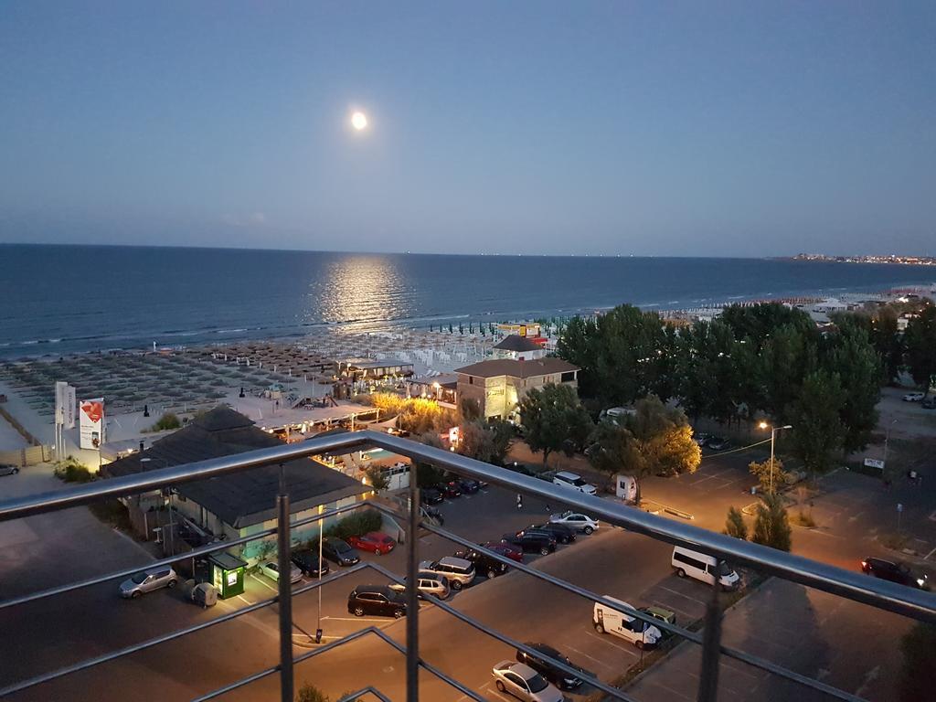 Apartment Panorama Summerland Mamaia Eksteriør billede